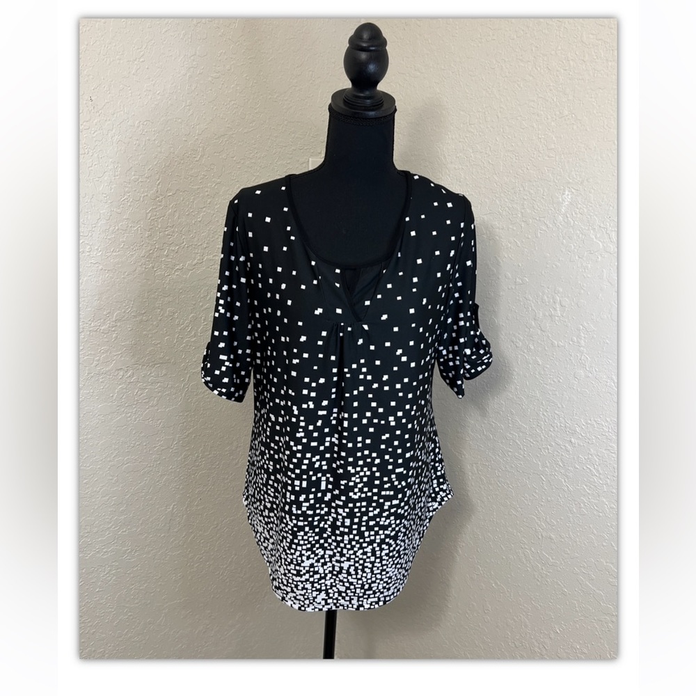 PerSeptionWomen’s Black And White Blouse Size L  Roll Tab Sleeve